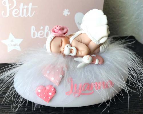 petite veilleuse bébé fimo fille en robe blanche et rose - naissance, baptême