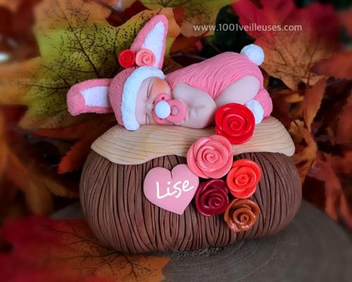 Cake topper bébé lapin rose personnalisé