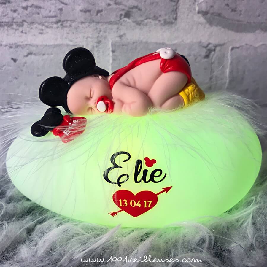 Cadeau sur le thème de Mickey : veilleuse naissance personnalisée