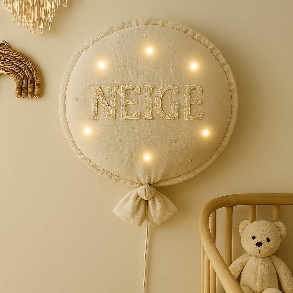 Ballon mural led decoratif personnalise avec le prenom neige