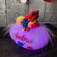 Personalized Supergirl-themed night light for girls, with its accompanying children's plush. Handcrafted birth lamp, ideal baby gift