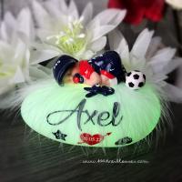 cadeau de naissance original et utile - veilleuse personnalisée bébé aux couleurs du PSG - theme foot paris saint germain