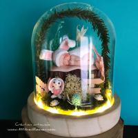 Lámpara de noche personalizada con el nombre, creación artesanal, cúpula de vidrio con un bebé, tema de conejo