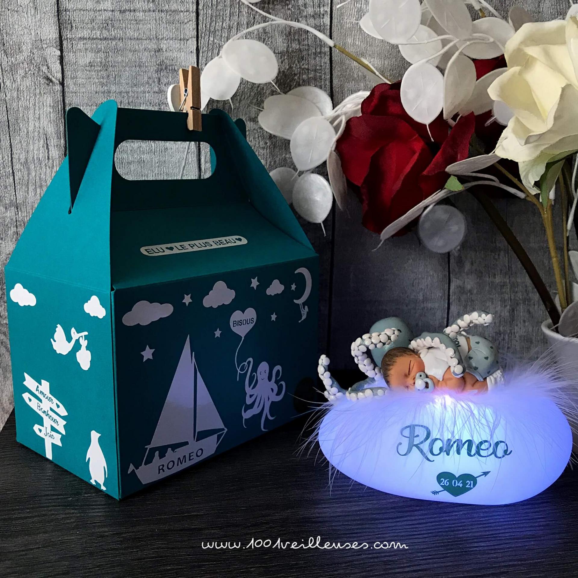 Personalized baby gift: doudou child lamp with octopus theme