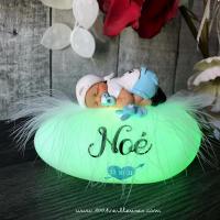 Caja de regalo de nacimiento rara y personalizada - Veilleuse para bebé niño con su peluche de conejo personalizado con el nombre del bebé