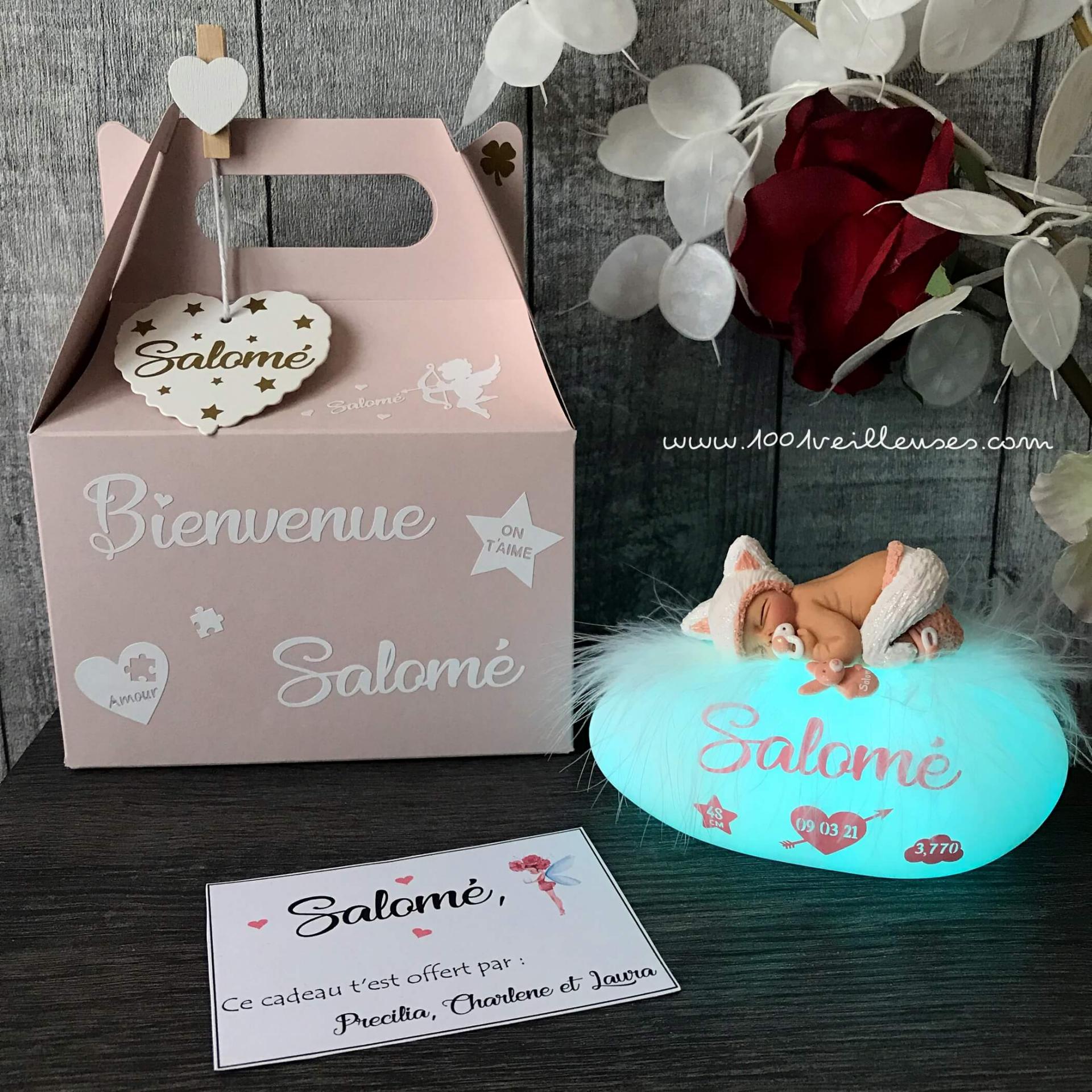 Veilleuse bebe chat avec sa boite cadeau rare